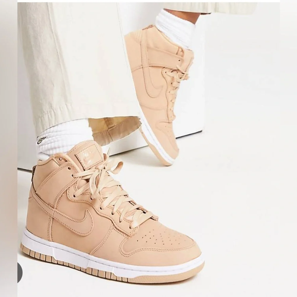 Nike Dunk High Vachetta Tan Size 8.5